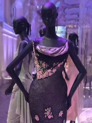 Classy colibri on Christian Dior, couturier du rêve, Musée des Arts Décoratifs Paris