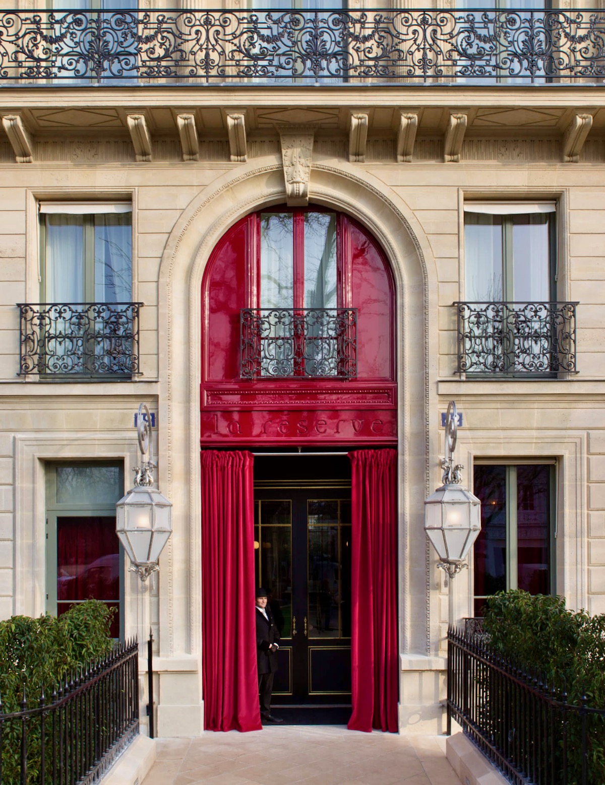 La Réserve Paris Hotel & Spa